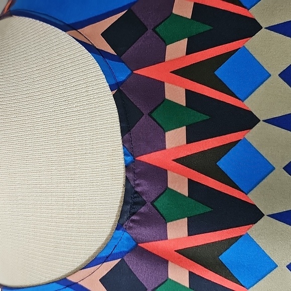 100% Silk J. Crew Colorful Geometric Pattern Top. One Covered Button In Back. 6 - Picture 2 of 7